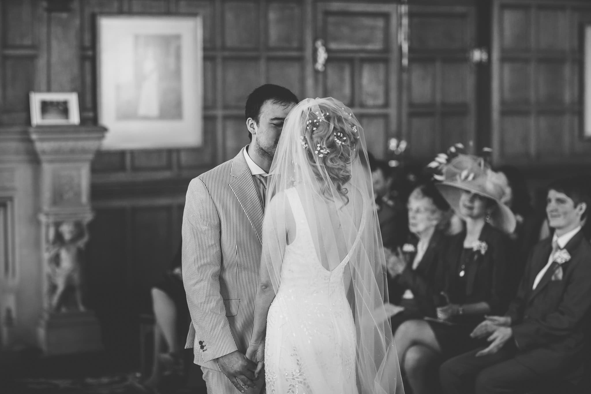 Chester-Cheshire-Creative-natural-wedding-photography-90033