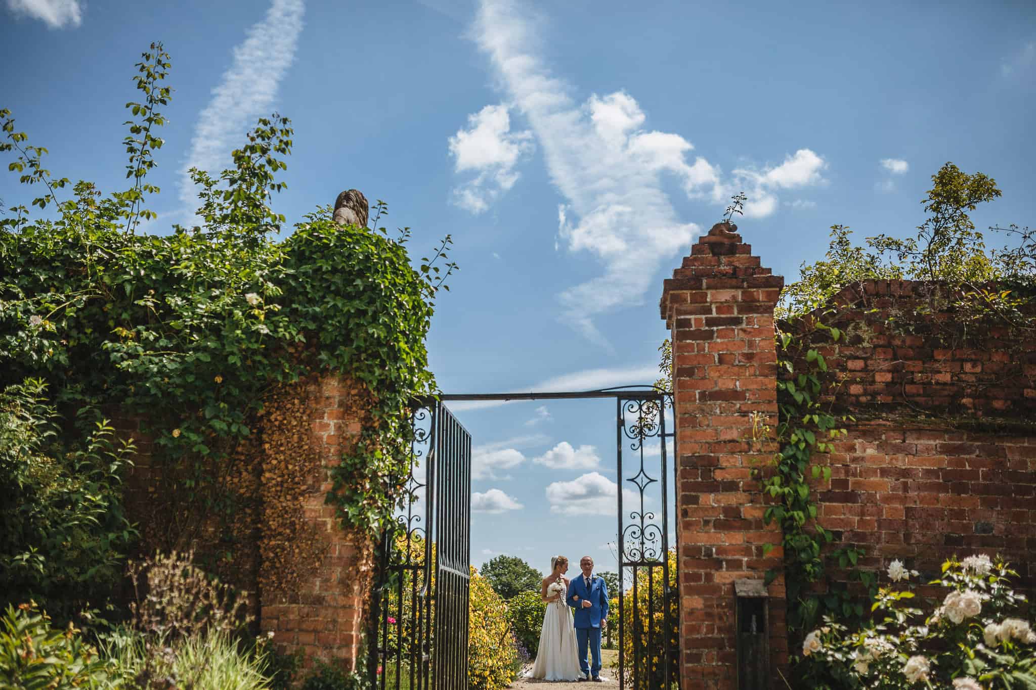 paul-marbrook-Gaynes-Park Wedding-Photographer-90041