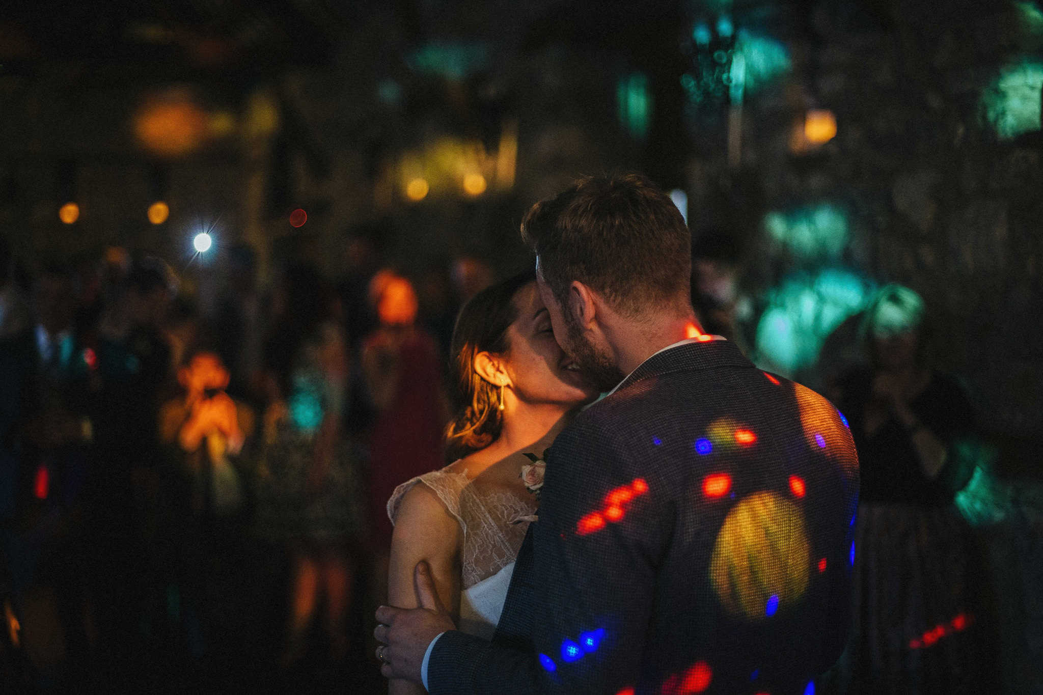 plas-isaf-corwen-north-wales-farm-wedding-photography-photographer-90088