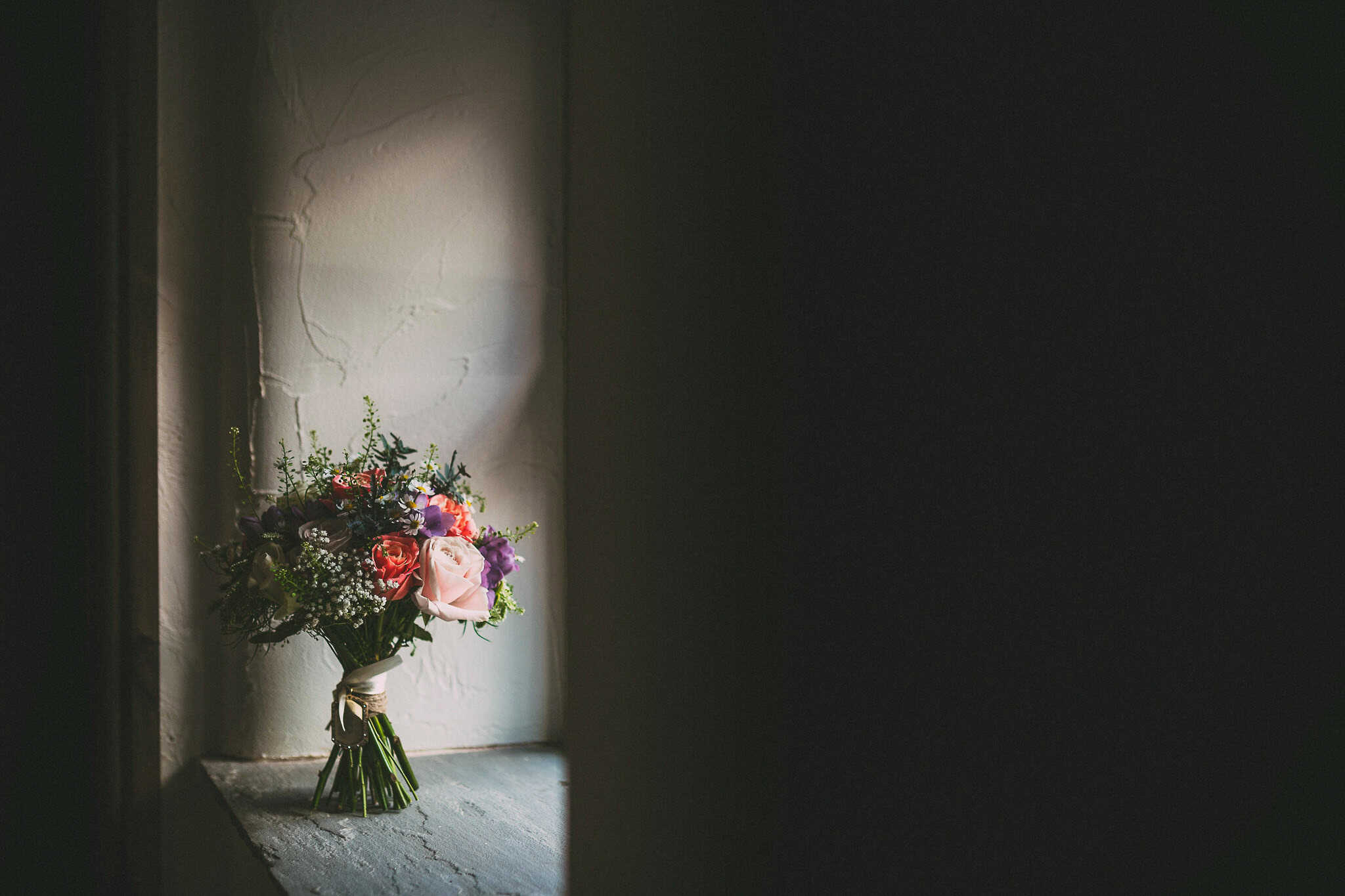 Lancashire-Creative-natural-documentary-wedding-photography-90013