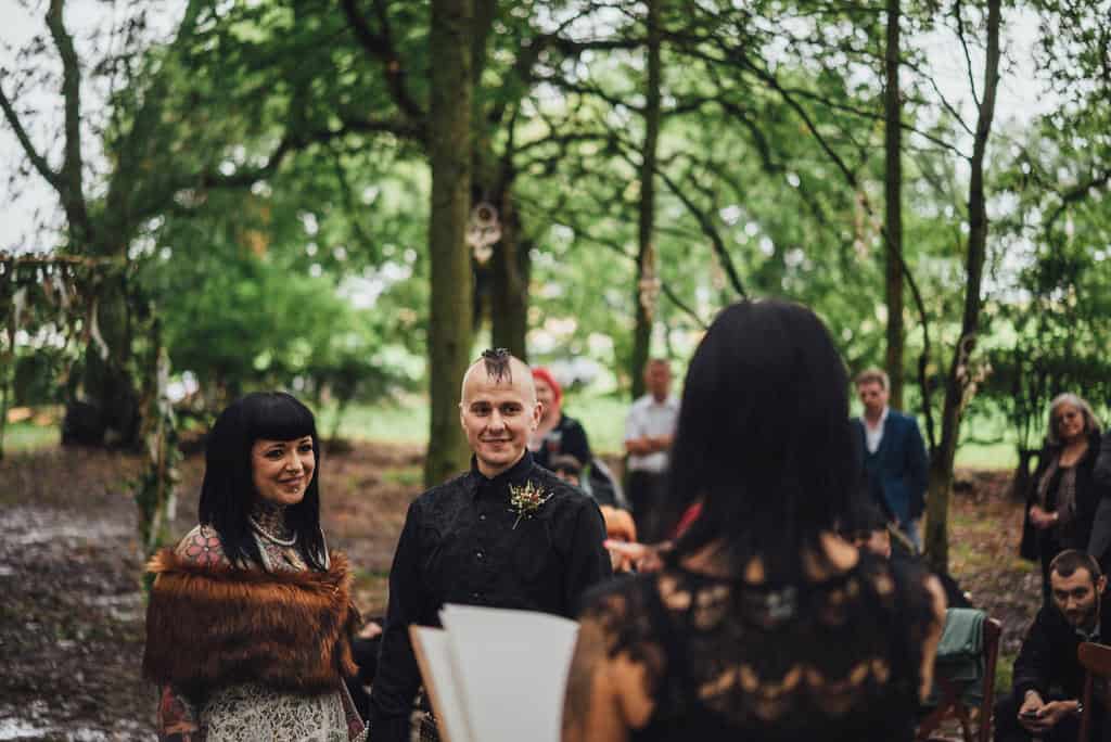 mapperley-farm-punk-wedding-elvis-94071