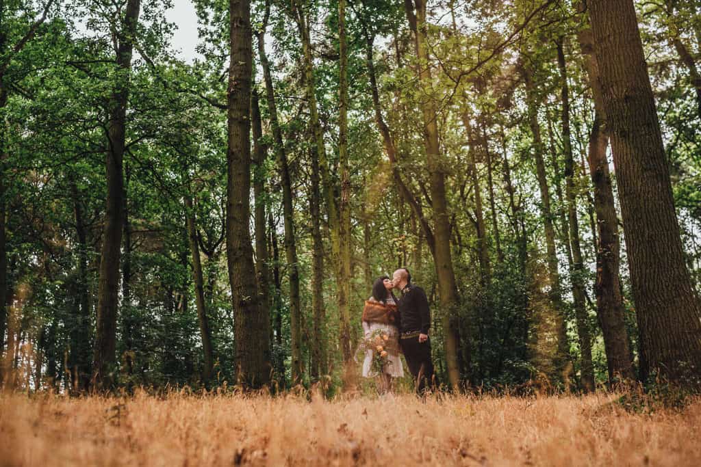 mapperley-farm-punk-wedding-elvis-94085