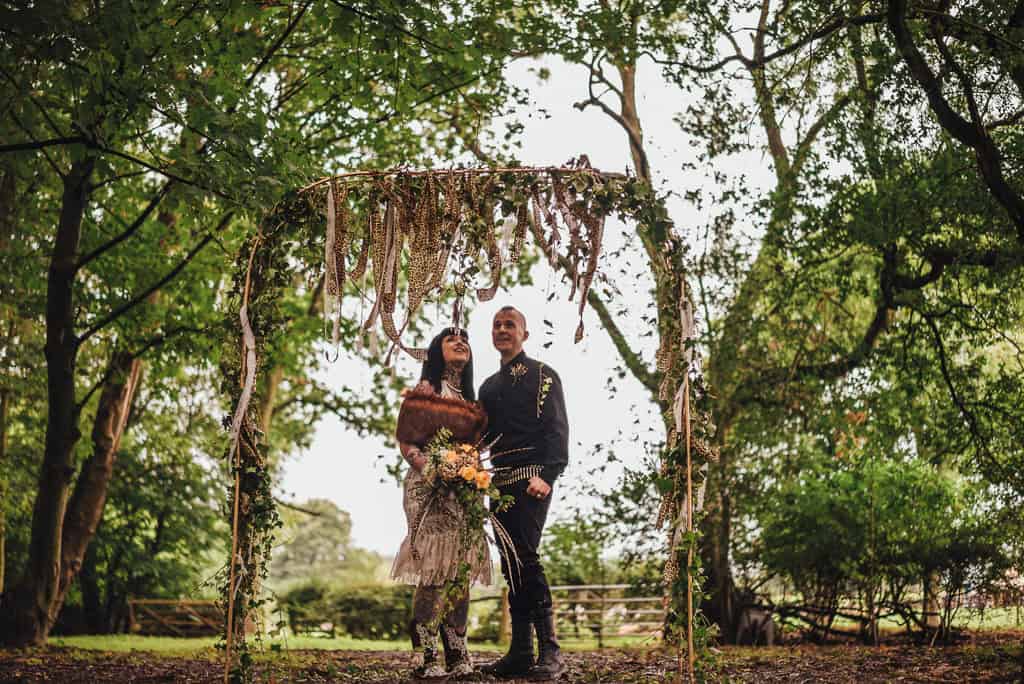 mapperley-farm-punk-wedding-elvis-94087