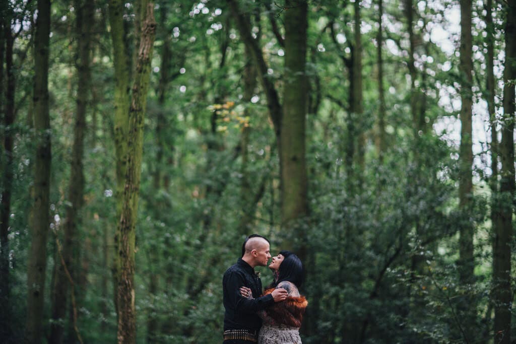 mapperley-farm-punk-wedding-elvis-94129